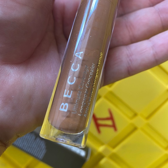 BECCA ultimate coverage longwear concealer 0.21 Oz NUTMEG - Picture 5 of 5